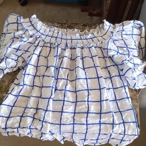 Flowy off the shoulder short sleeve shirt